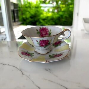 Vintage Rose Teacup